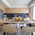 度假居 Grand House - Private Outdoor Jacuzzi - Sleeps 6 赫索尼索斯