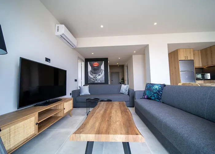 Σπίτι διακοπών Grand House - Private Outdoor Jacuzzi - Sleeps 6 *