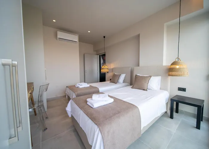 Grand House - Private Outdoor Jacuzzi - Sleeps 6 Dom wakacyjny Hersonissos (Crete)