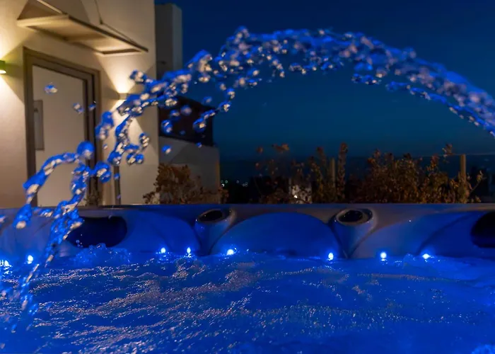 Grand House - Private Outdoor Jacuzzi - Sleeps 6 Σπίτι διακοπών Χερσόνησος