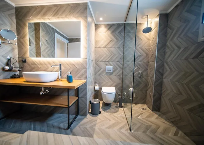 Grand House - Private Outdoor Jacuzzi - Sleeps 6 Hersonissos (Crete)